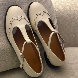 Elegant Cream Women's T-Strap Shoes